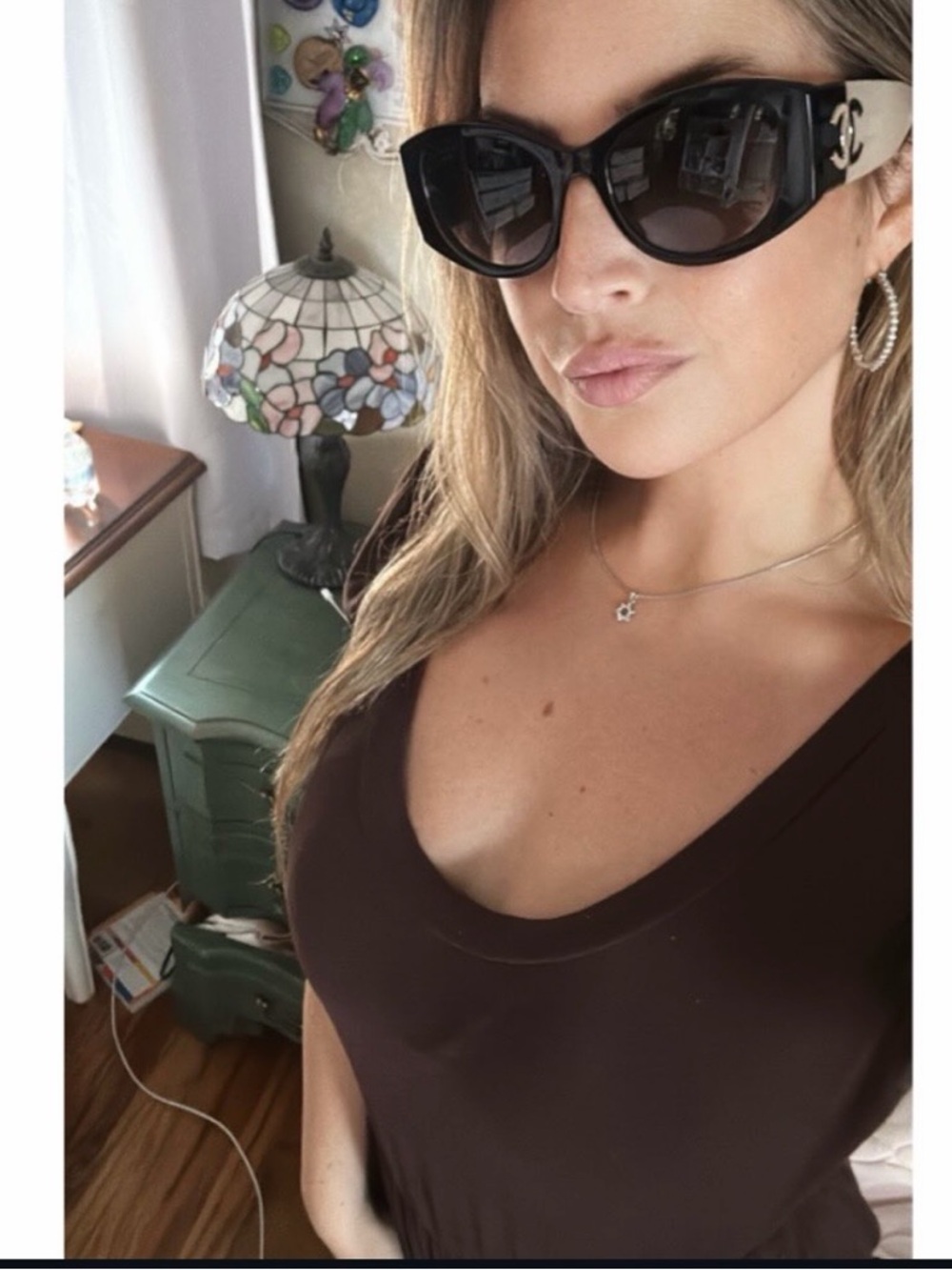 CHANEL Black and Beige CC Logo Oversized Sunglasses - Picture 10 of 10